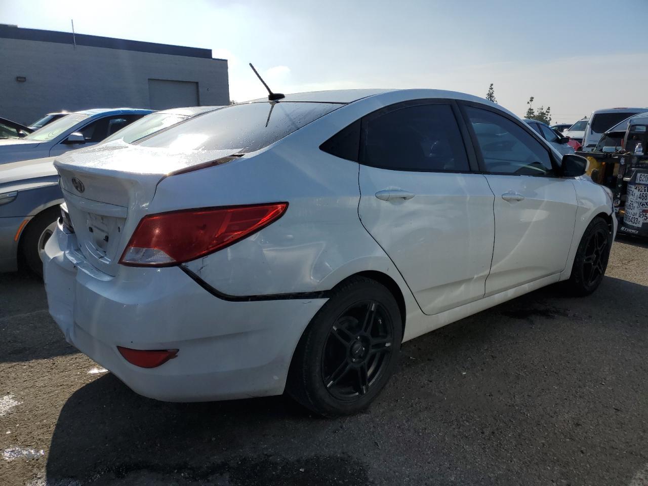 2017 HYUNDAI ACCENT SE - Image 3