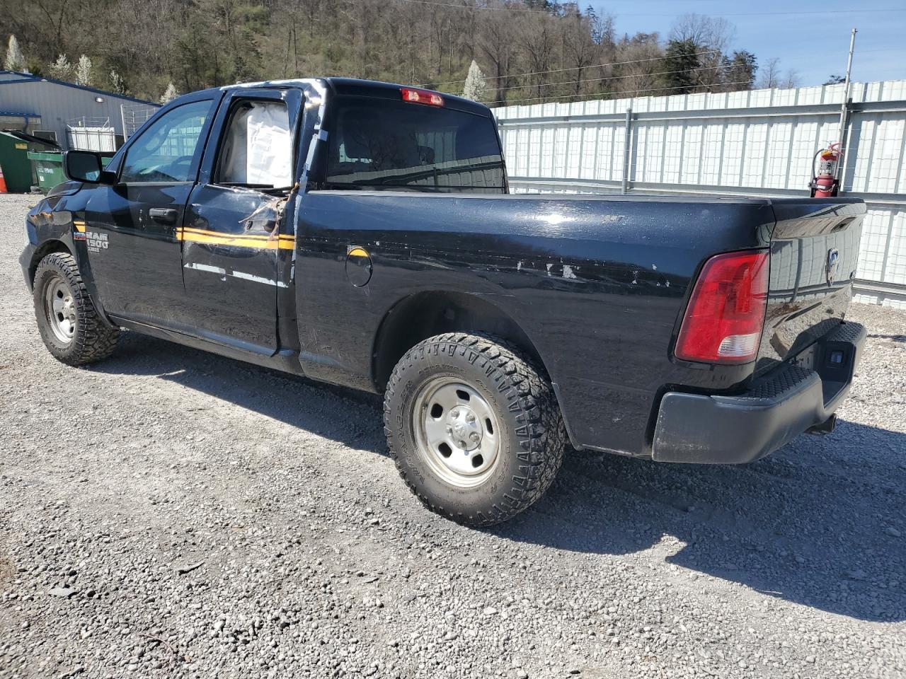 2019 RAM 1500 CLASS - Фото 2