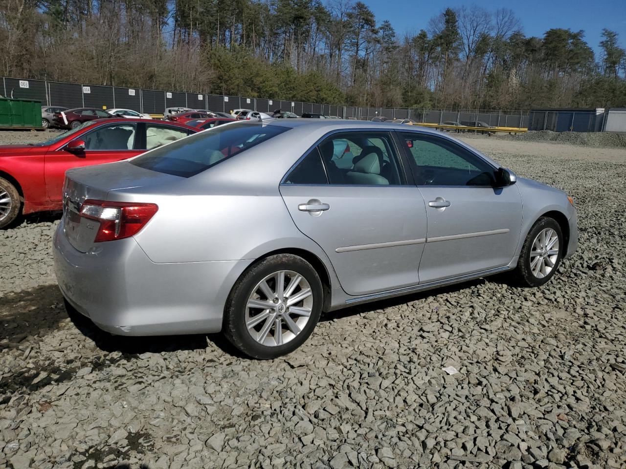 2012 TOYOTA CAMRY SE - Фото 3