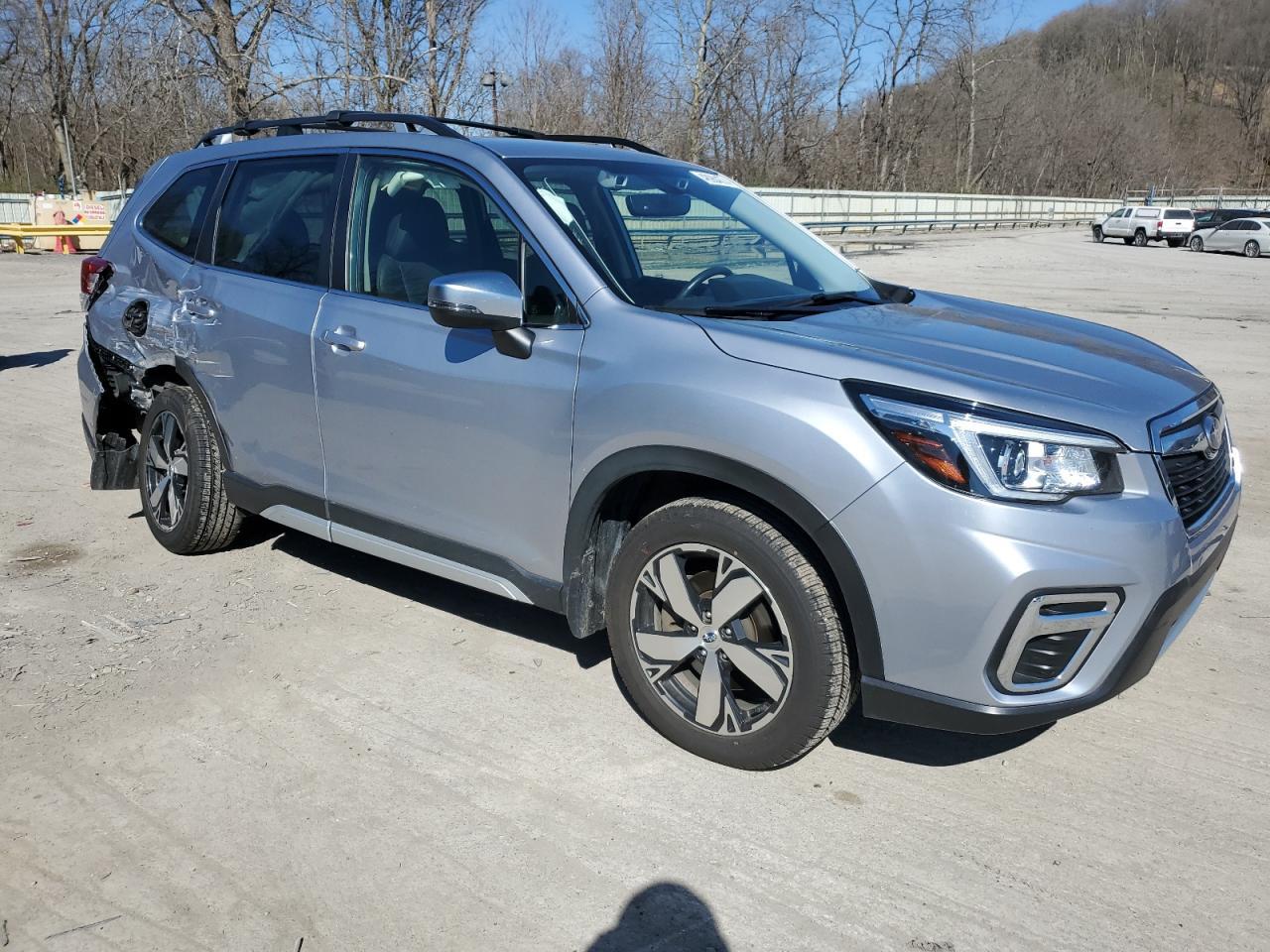 2020 SUBARU FORESTER T - Фото 4