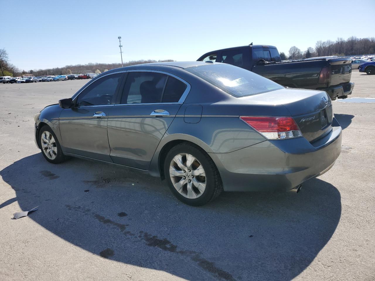 2010 HONDA ACCORD EXL - Image 2