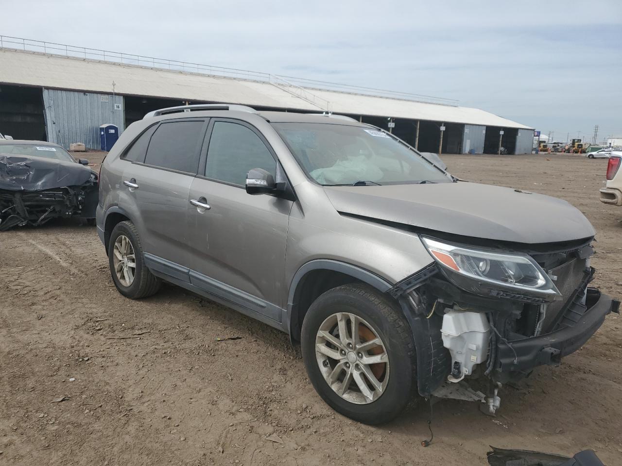 2015 KIA SORENTO LX - Image 4