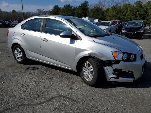 2016 Chevrolet Sonic Lt - Фото 4