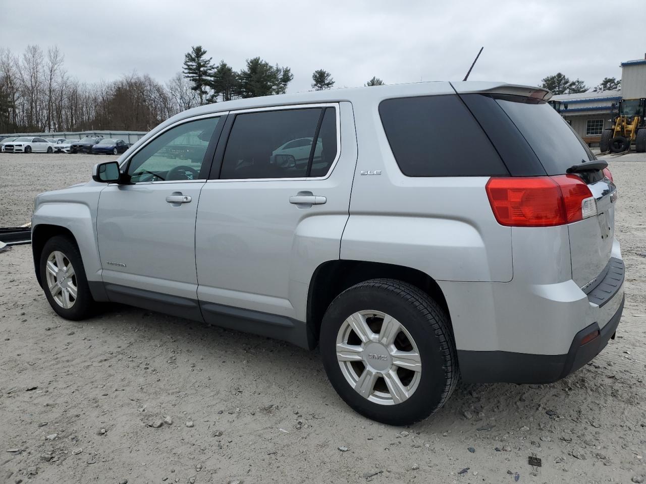 2014 GMC TERRAIN SL - Image 2