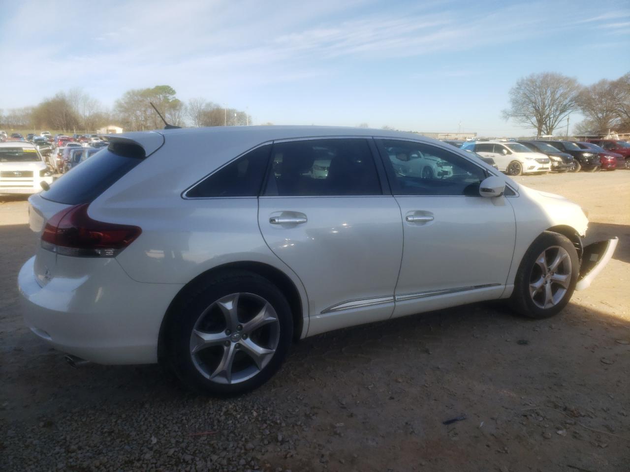 2013 TOYOTA VENZA LE - Image 3