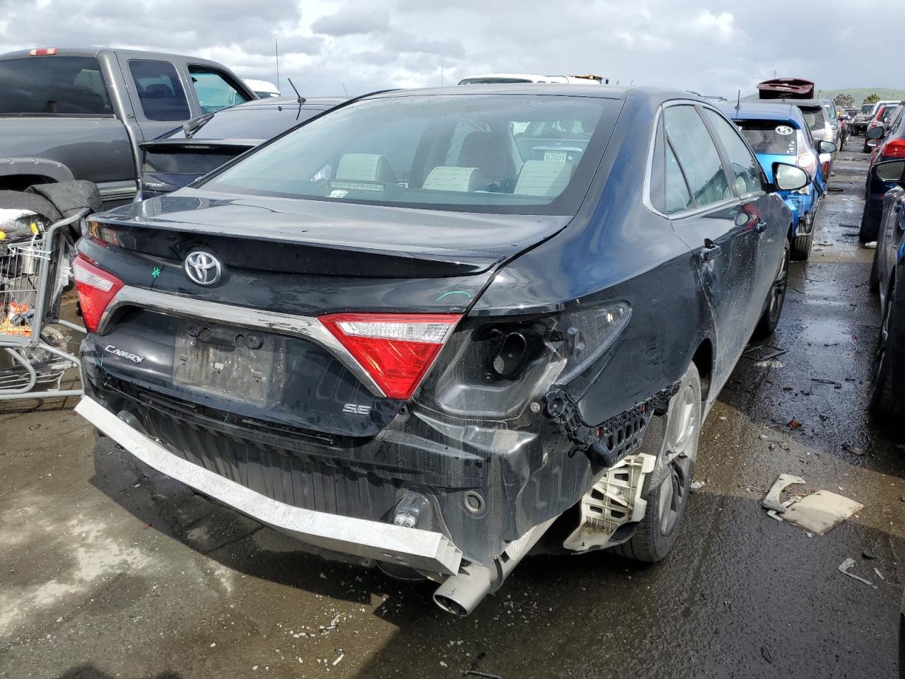 2017 TOYOTA CAMRY LE - Image 3