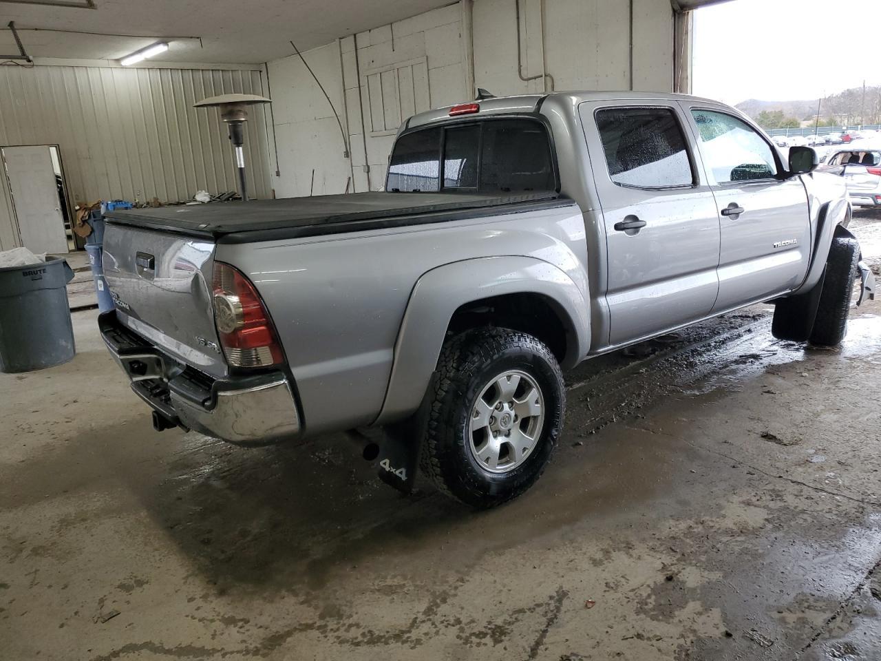 2014 TOYOTA TACOMA DOU - Фото 3