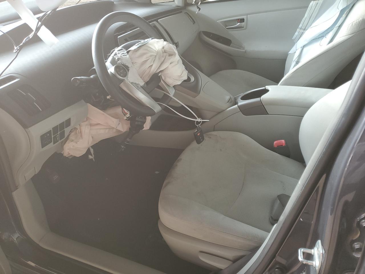 2013 TOYOTA PRIUS - Image 7