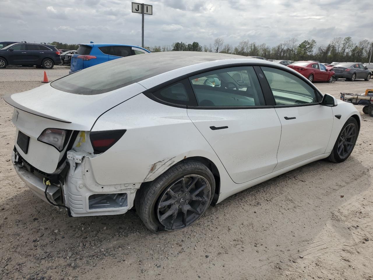 2021 TESLA MODEL 3 - Фото 3