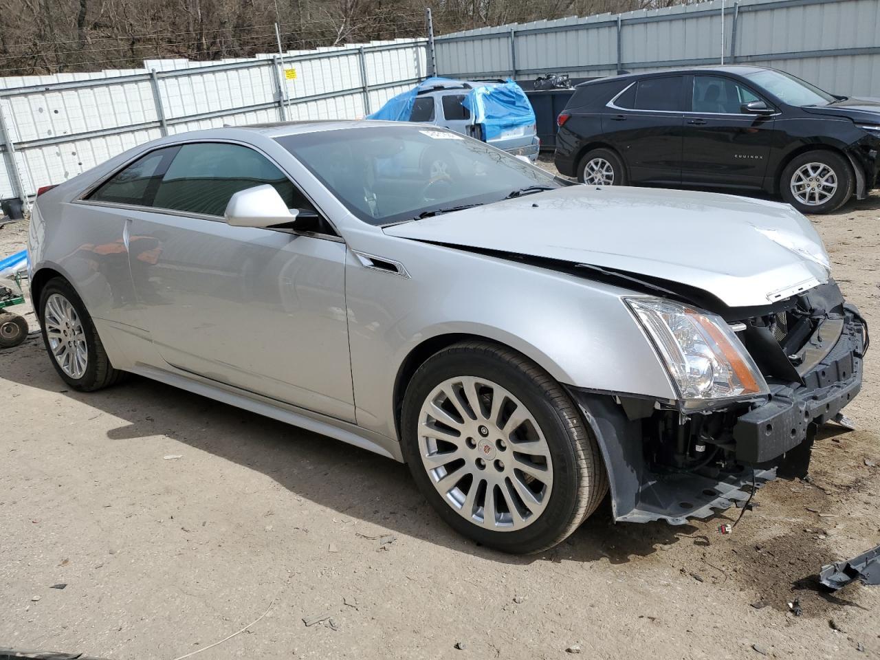 2011 CADILLAC CTS PREMIU - Image 4