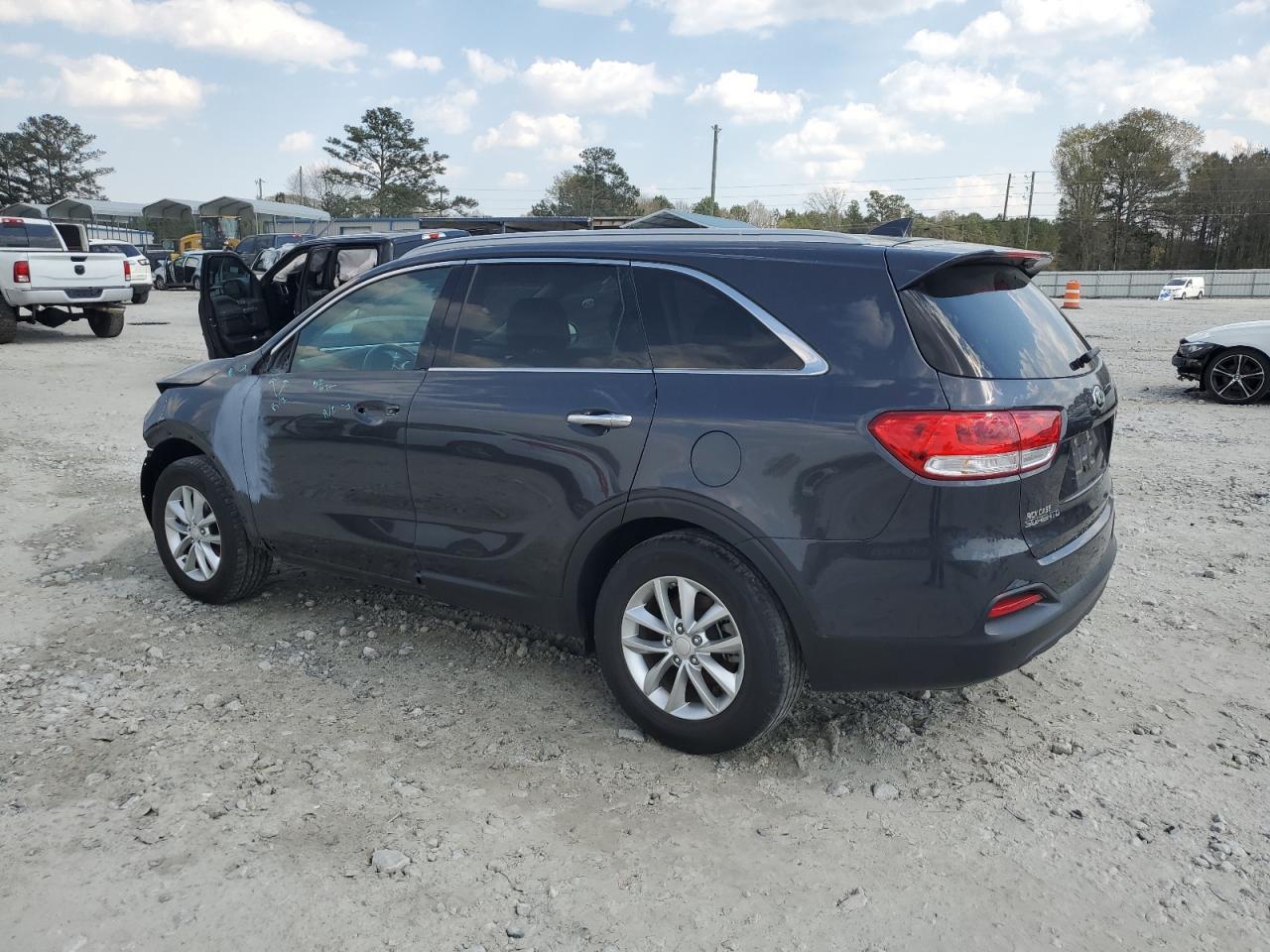 2016 KIA SORENTO LX - Image 2