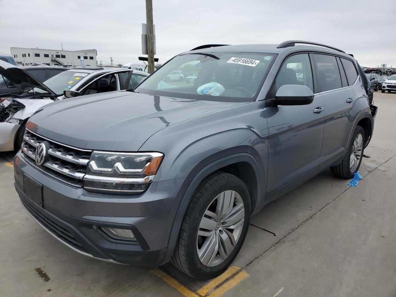 2020 VOLKSWAGEN ATLAS SE car image