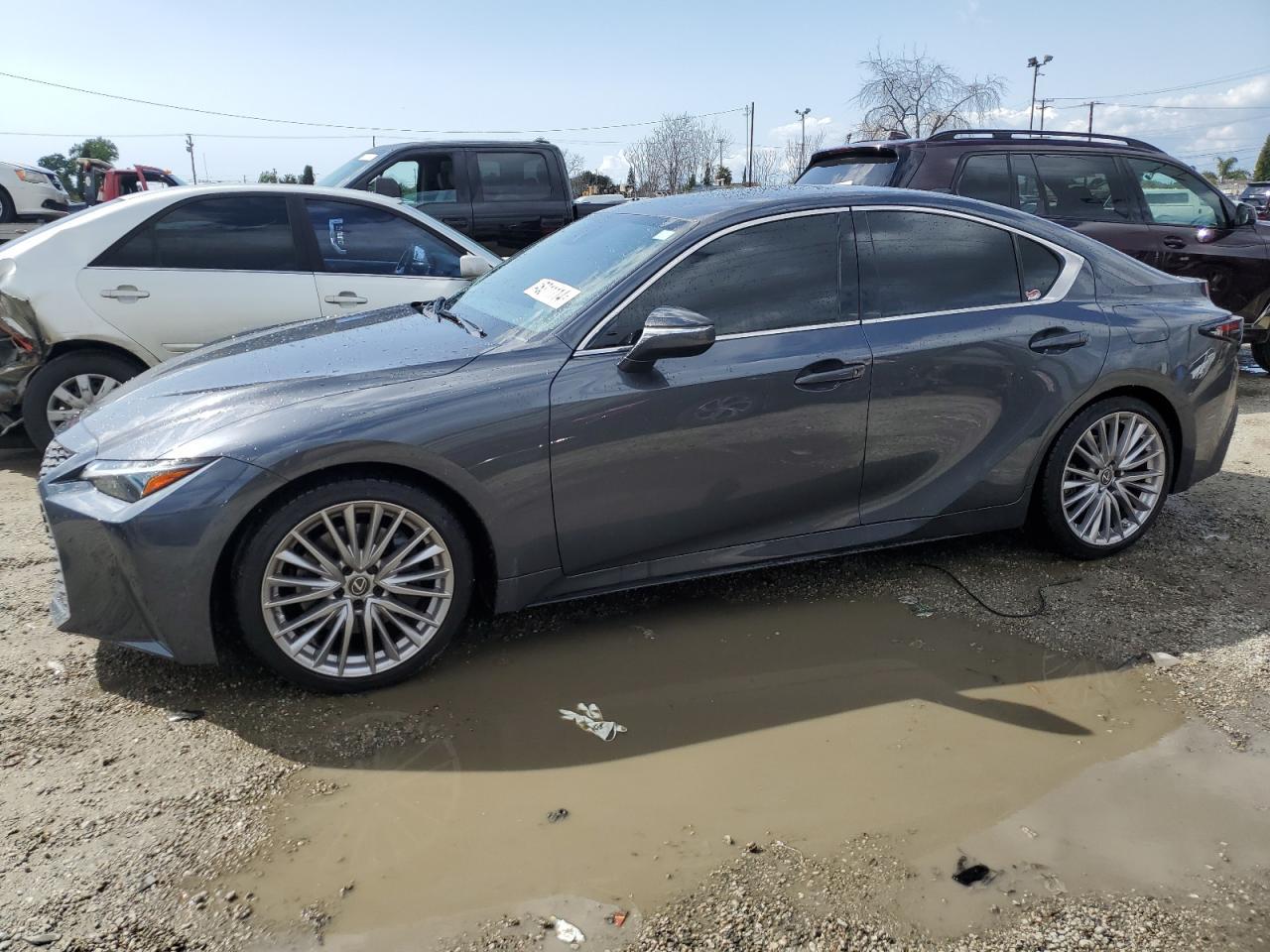 2022 LEXUS IS 300
