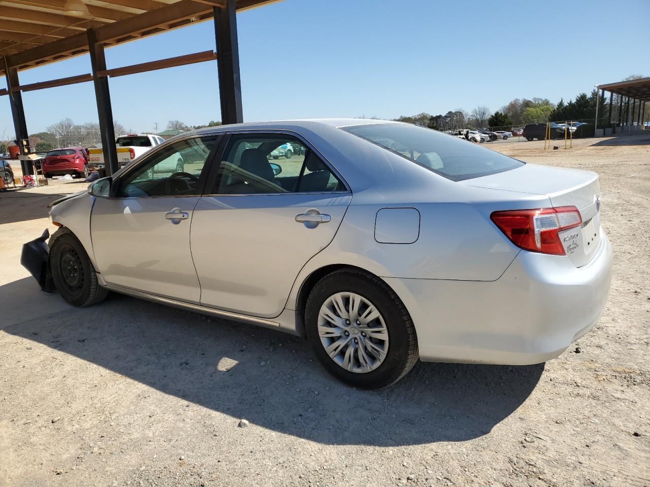 2012 TOYOTA CAMRY BASE - Фото 2