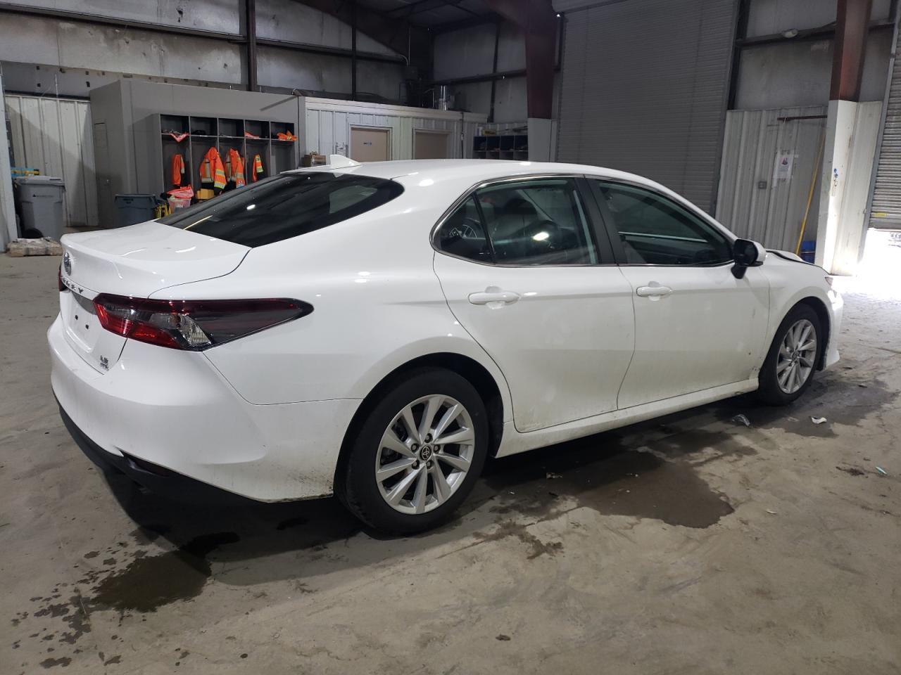 2024 TOYOTA CAMRY LE - Image 3