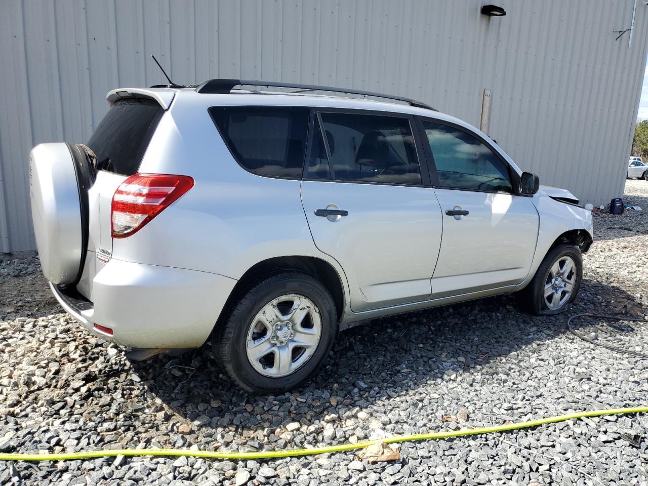 2011 TOYOTA RAV4 - Image 3