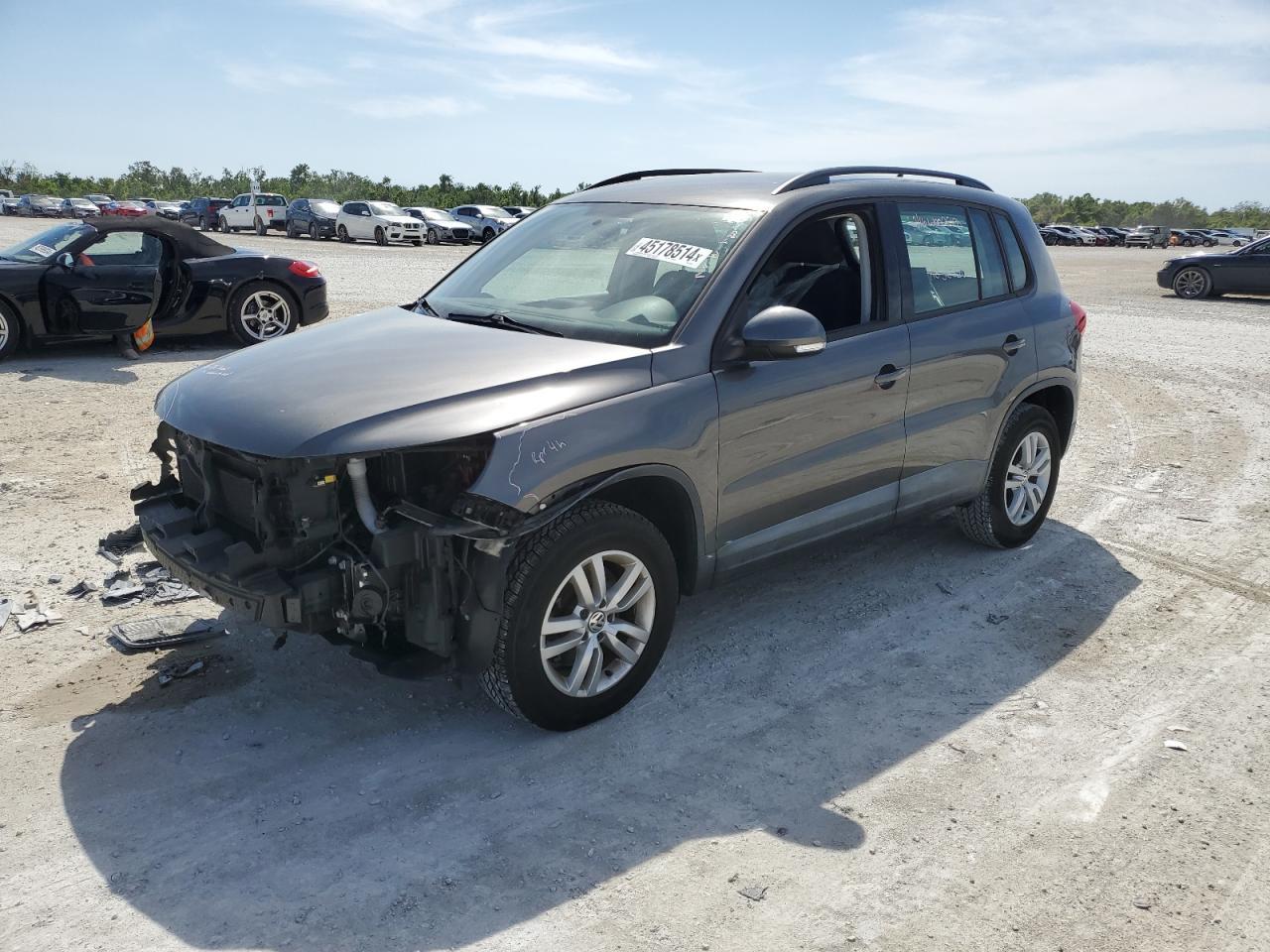 2015 VOLKSWAGEN TIGUAN S