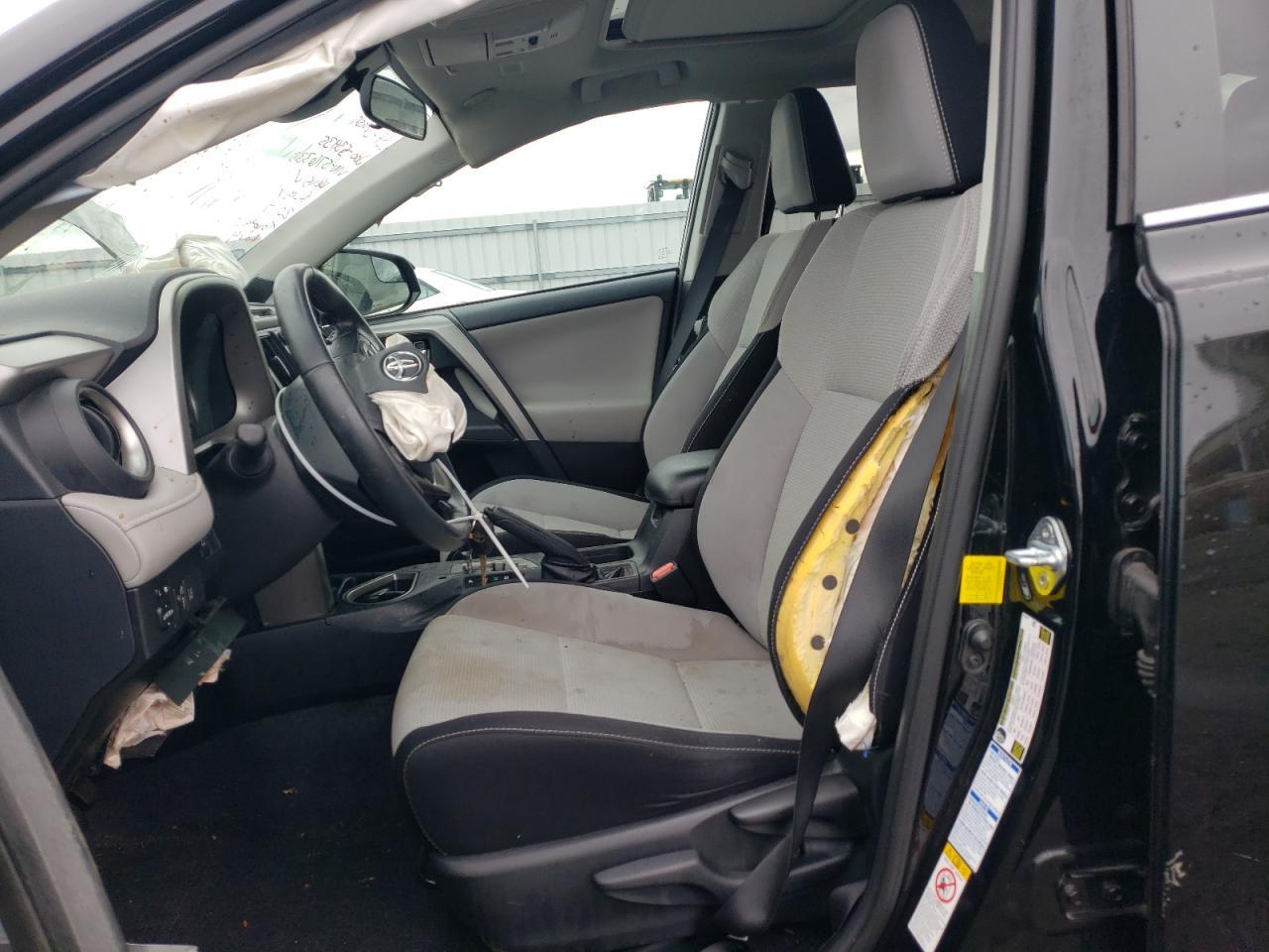 2017 TOYOTA RAV4 XLE - Image 7