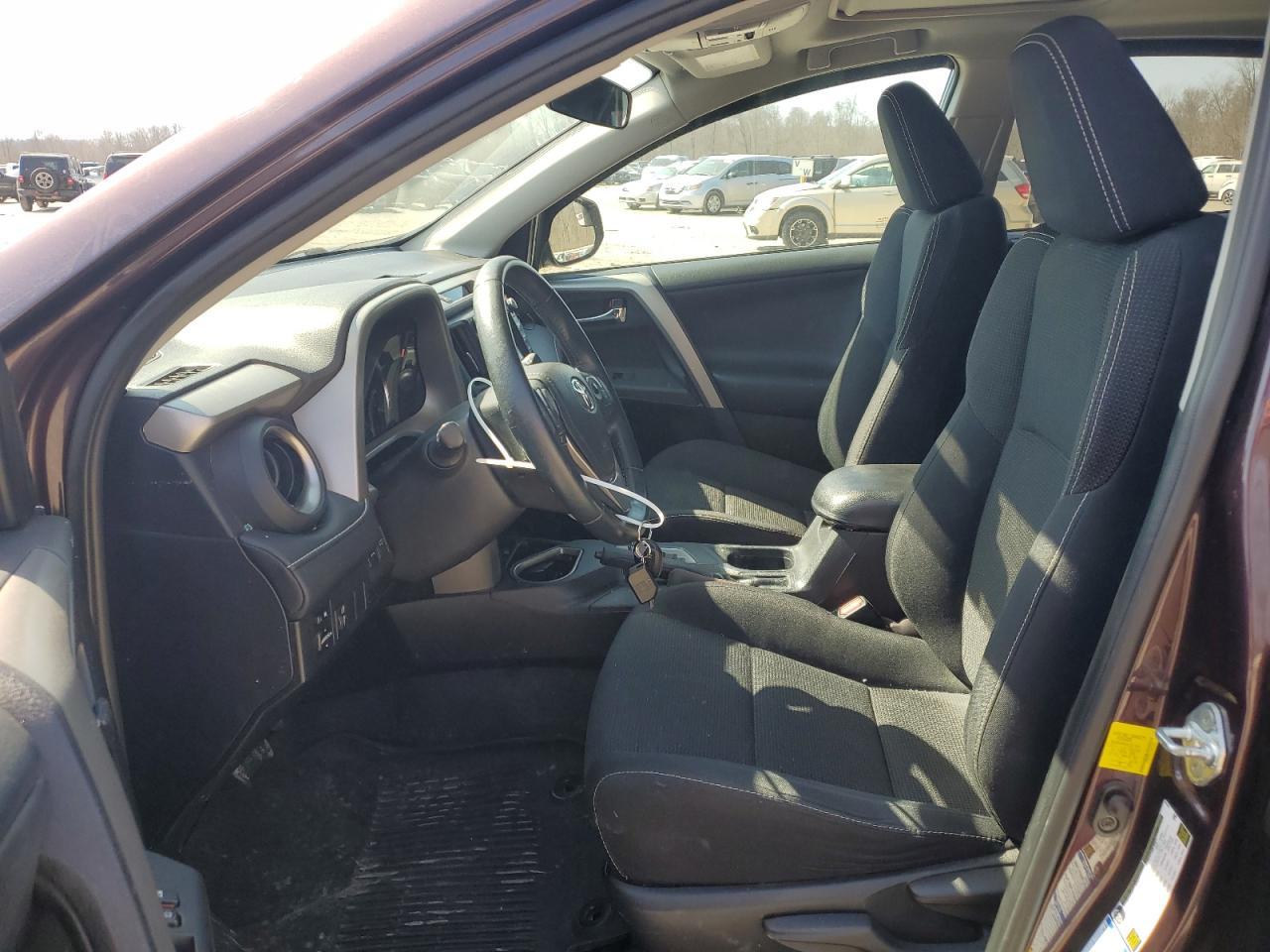 2016 TOYOTA RAV4 XLE - Image 7