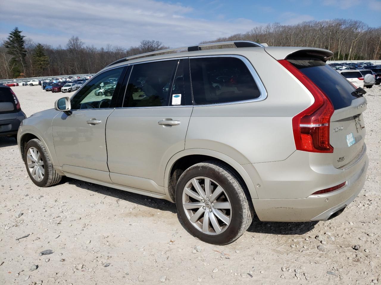 2016 VOLVO XC90 T6 - Фото 2
