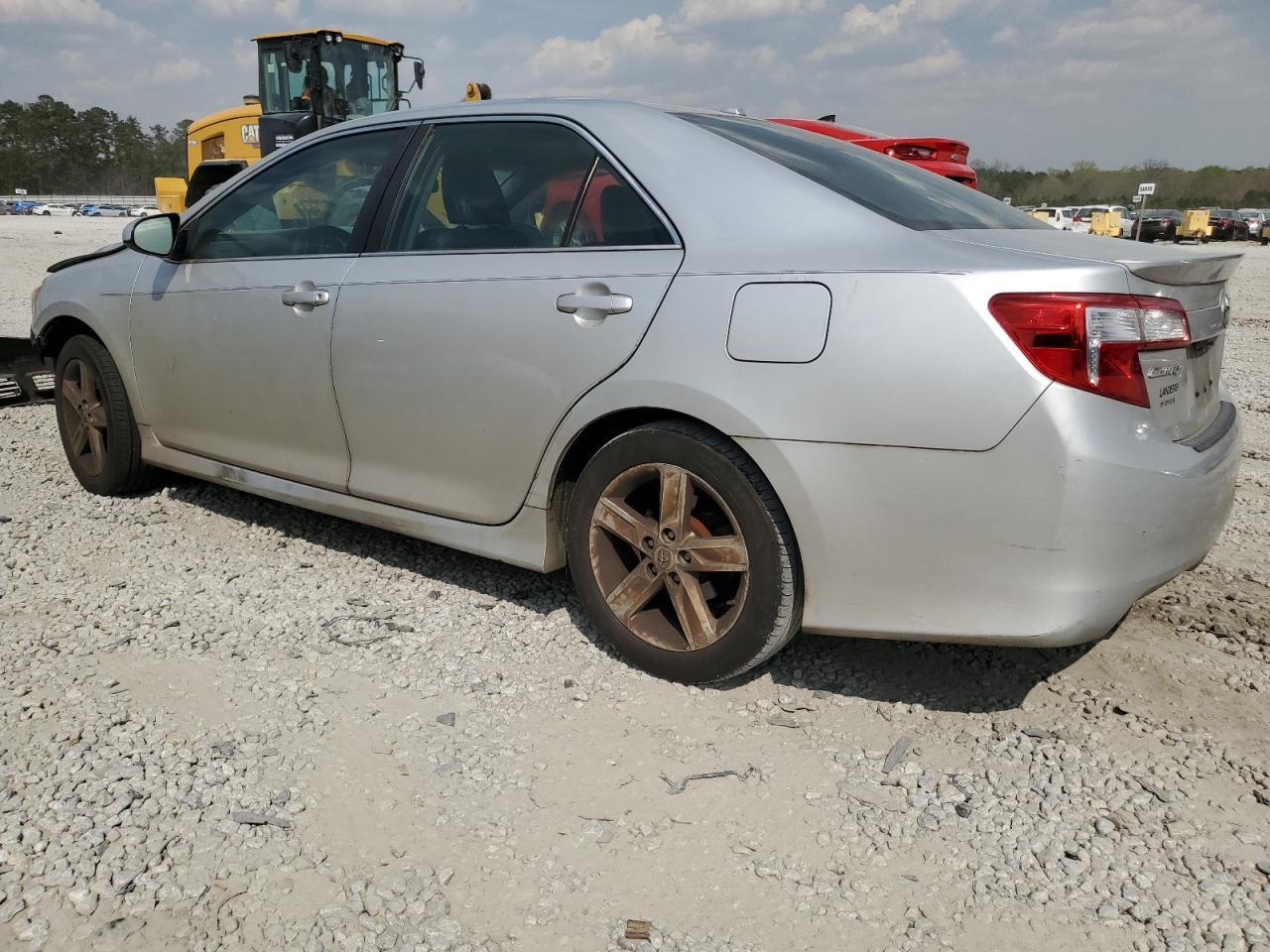 2014 TOYOTA CAMRY L - Image 2