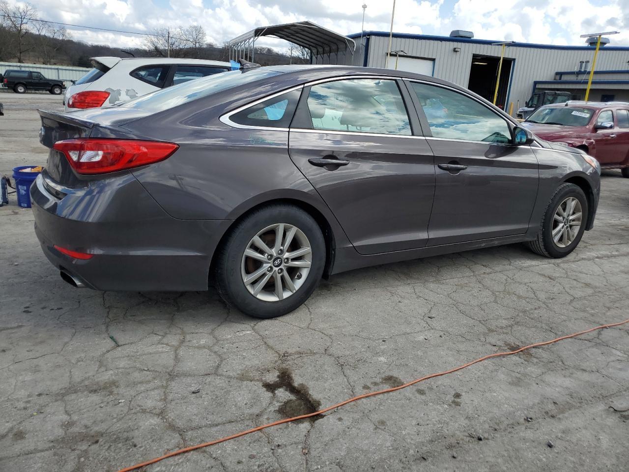 2017 HYUNDAI SONATA SE - Фото 3