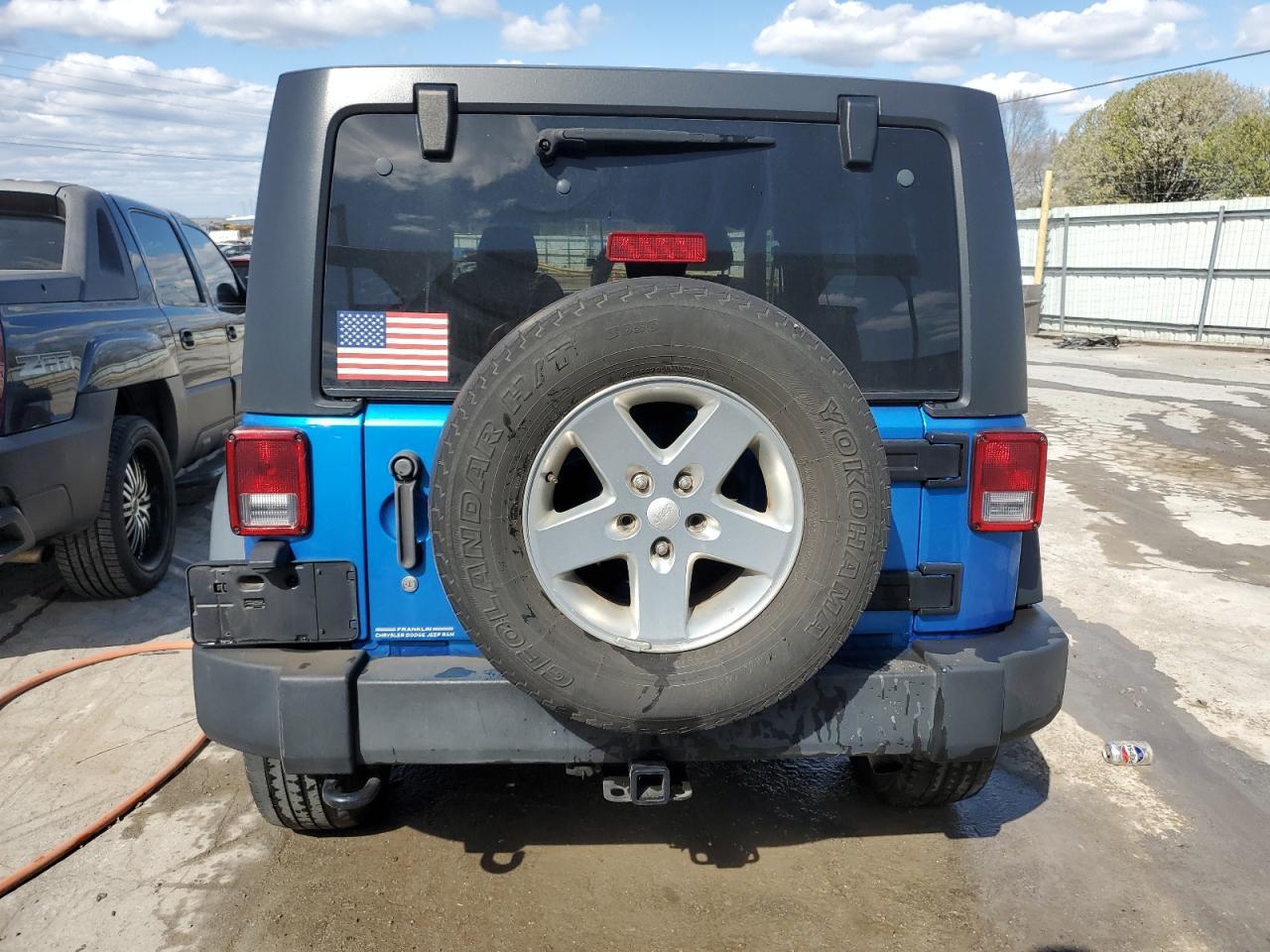 2015 JEEP WRANGLER U - Image 6