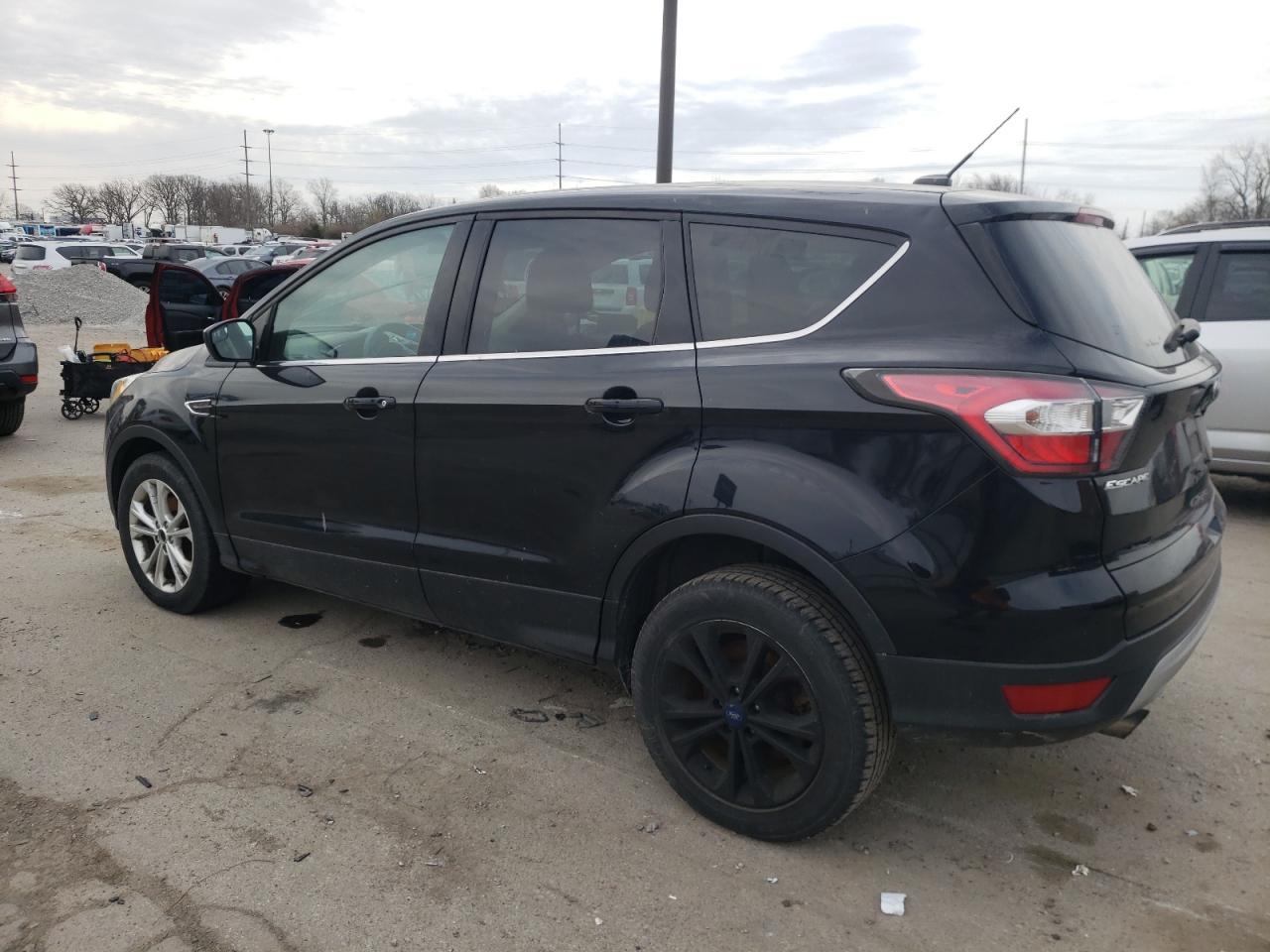 2017 FORD ESCAPE SE - Фото 2