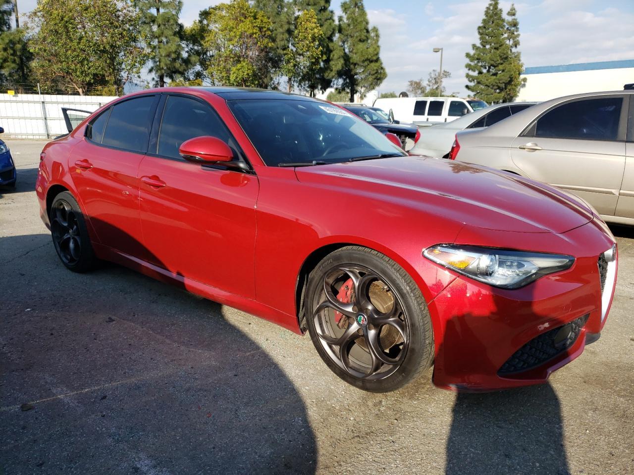 2017 ALFA ROMEO GIULIA TI - Фото 4