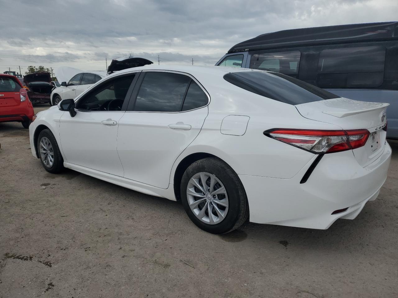 2018 TOYOTA CAMRY L - Image 2