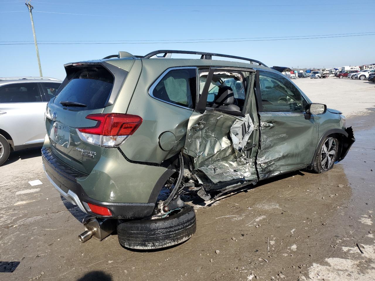 2020 SUBARU FORESTER T - Image 3