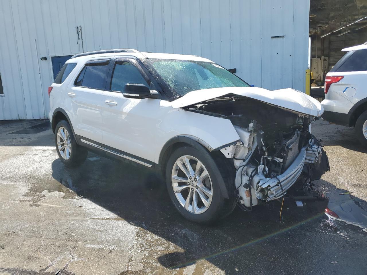 2018 FORD EXPLORER X - Image 4