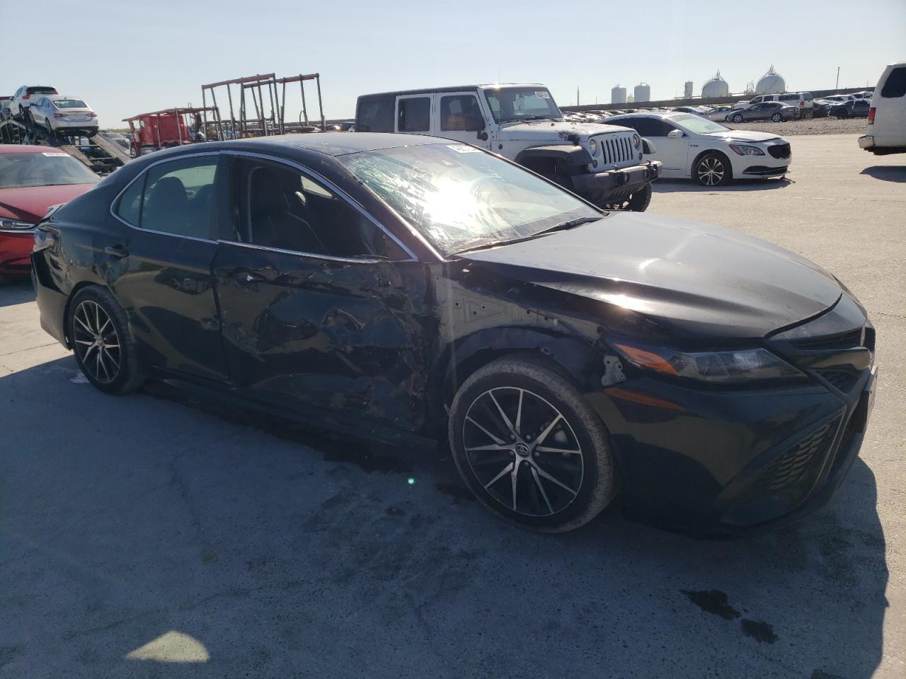 2021 TOYOTA CAMRY SE - Фото 4