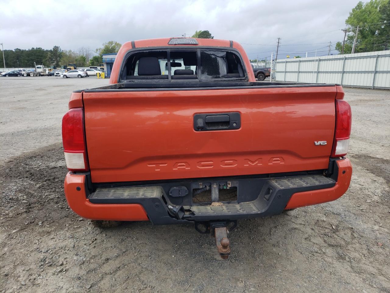 2016 TOYOTA TACOMA DOU - Image 6