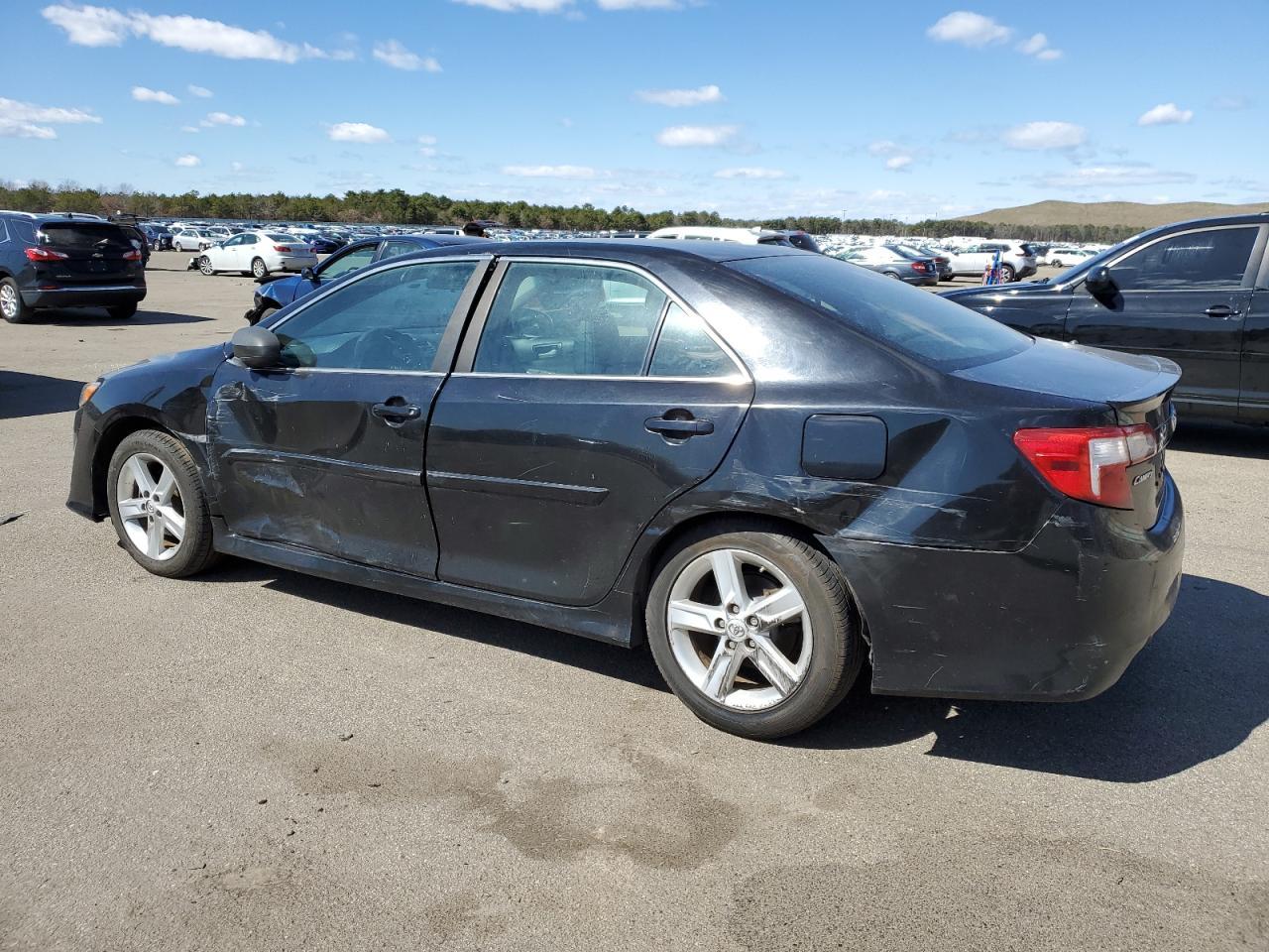 2014 TOYOTA CAMRY L - Image 2
