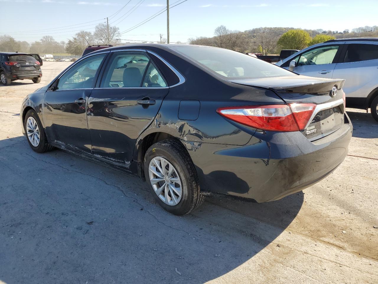 2015 TOYOTA CAMRY LE - Фото 2