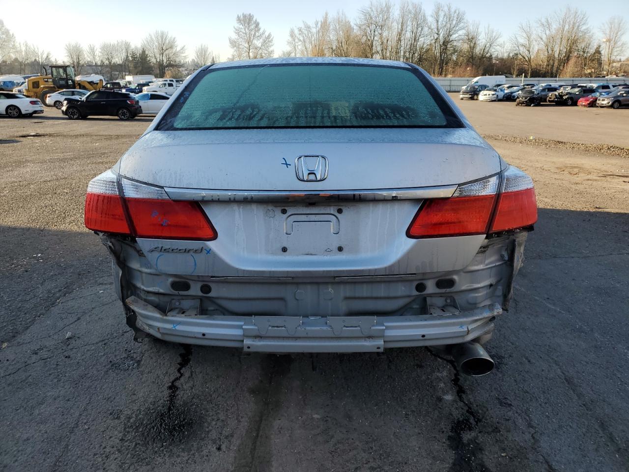 2014 HONDA ACCORD LX - Image 6