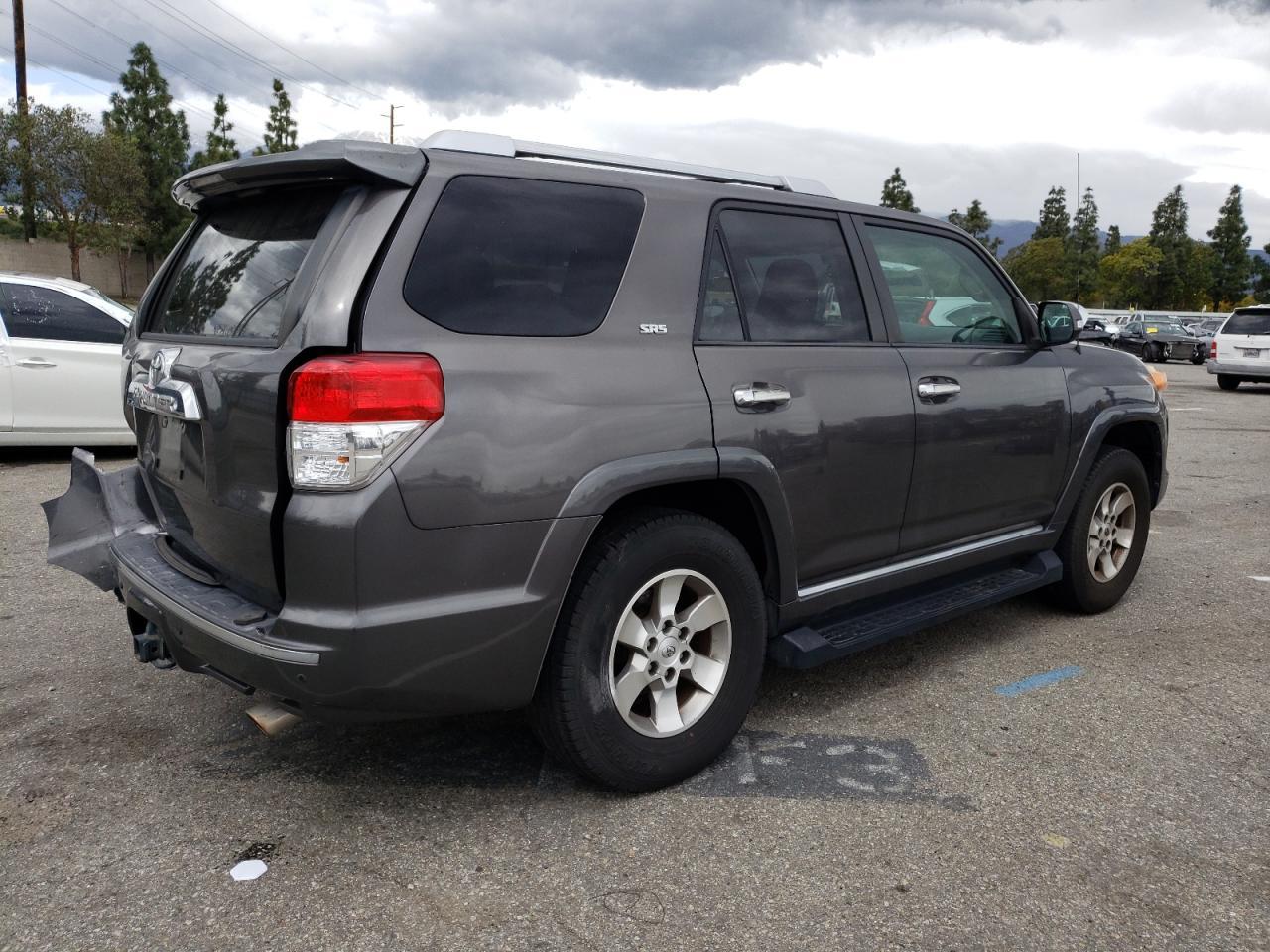 2011 TOYOTA 4RUNNER SR - Image 3