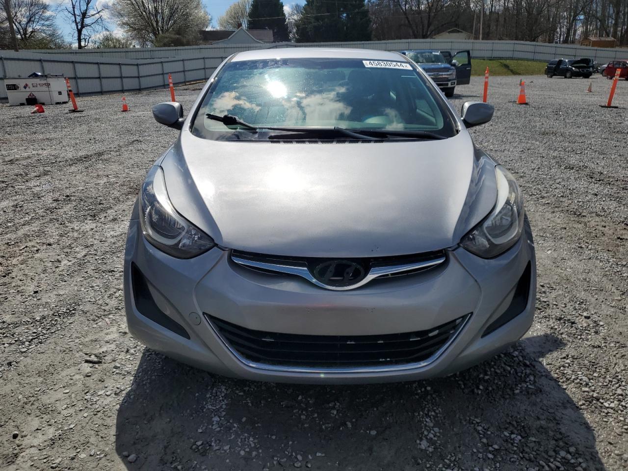 2015 HYUNDAI ELANTRA SE - Фото 5