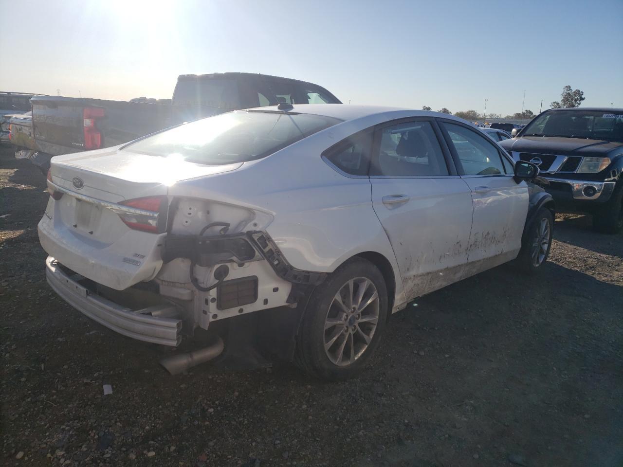 2017 FORD FUSION SE - Фото 3