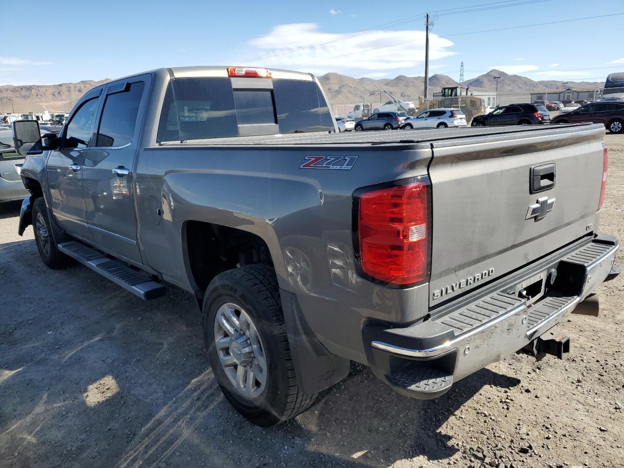 2017 CHEVROLET SILVERADO - Image 2