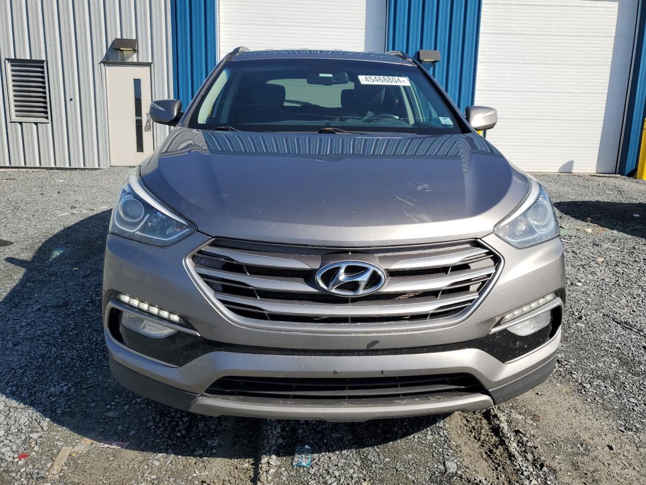 2017 HYUNDAI SANTA FE S - Image 5
