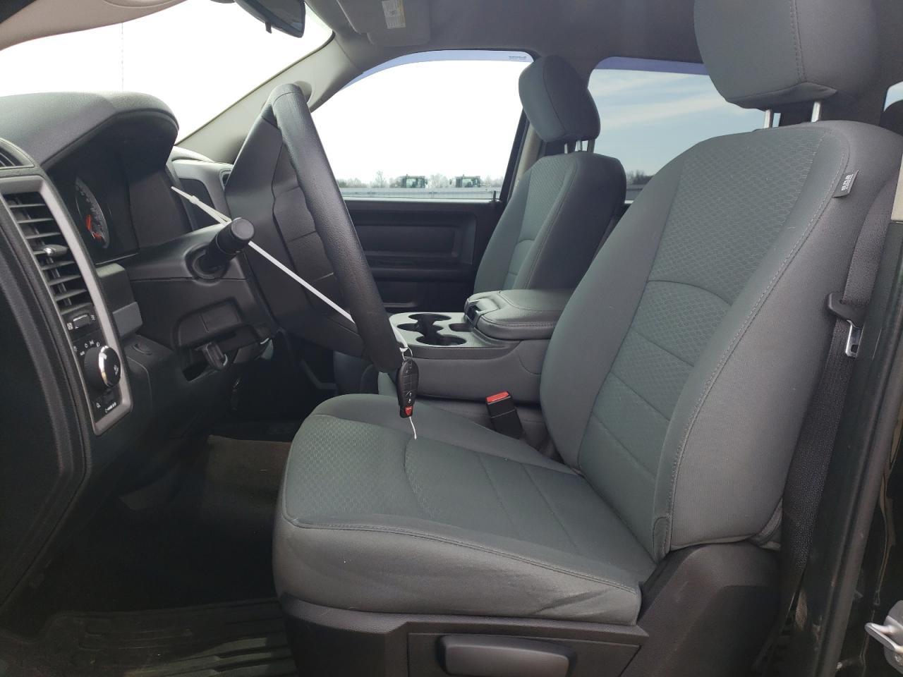 2014 RAM 1500 ST - Image 7