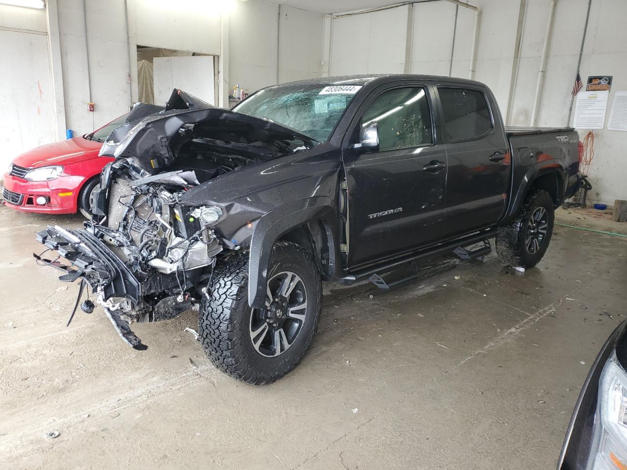 2017 TOYOTA TACOMA DOU