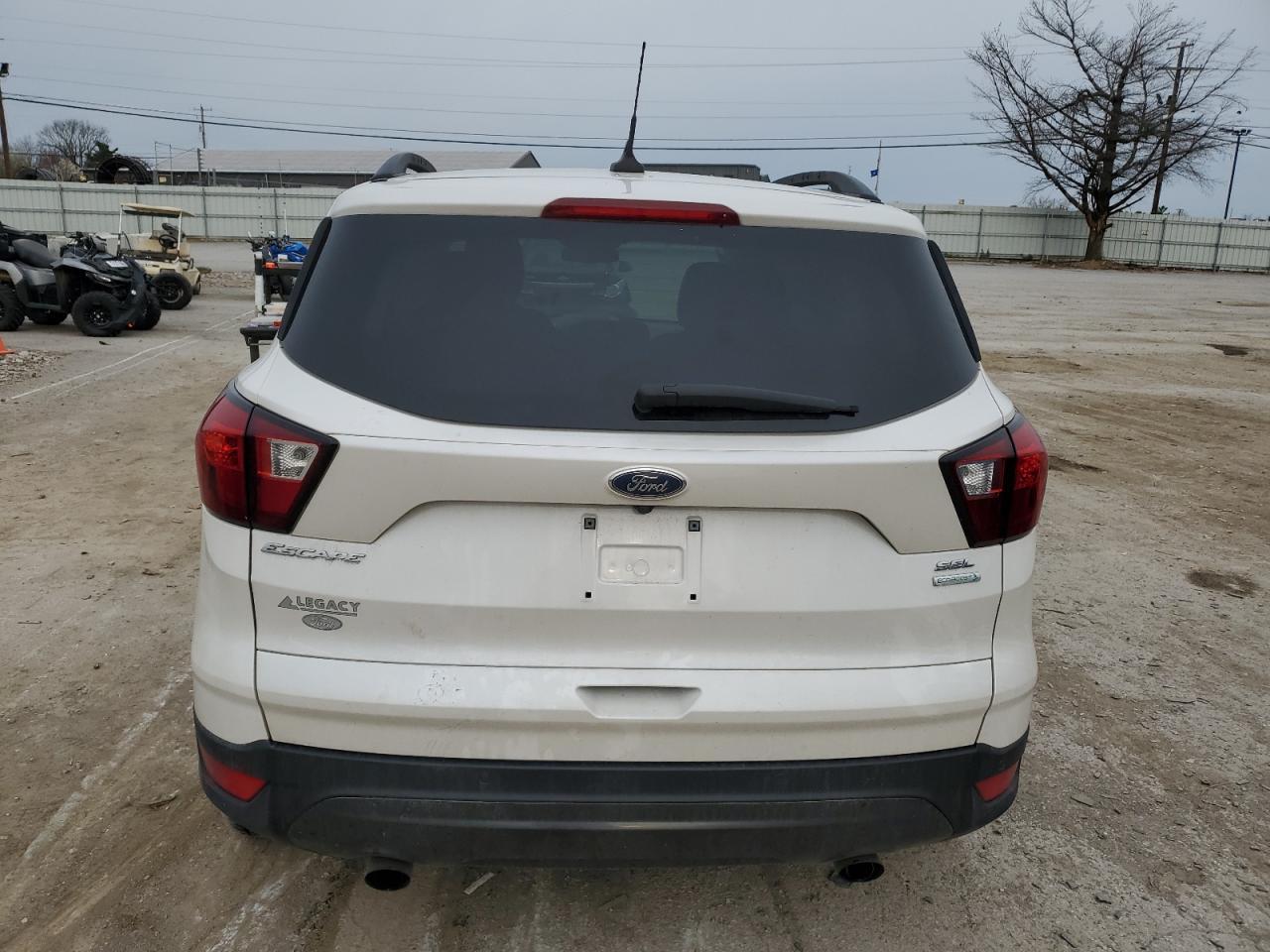 2019 FORD ESCAPE SEL - Фото 6