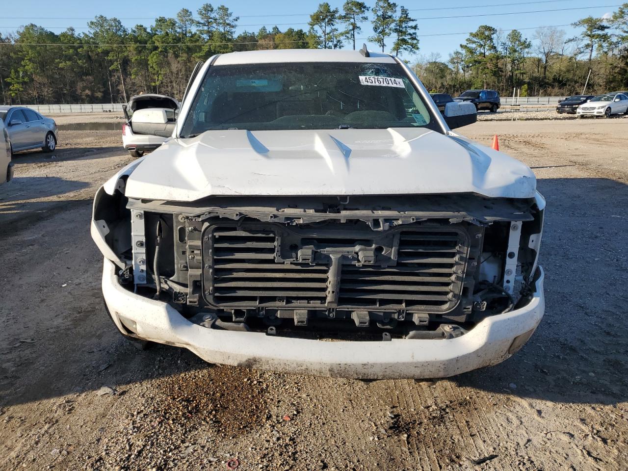 2017 CHEVROLET SILVERADO - Image 5