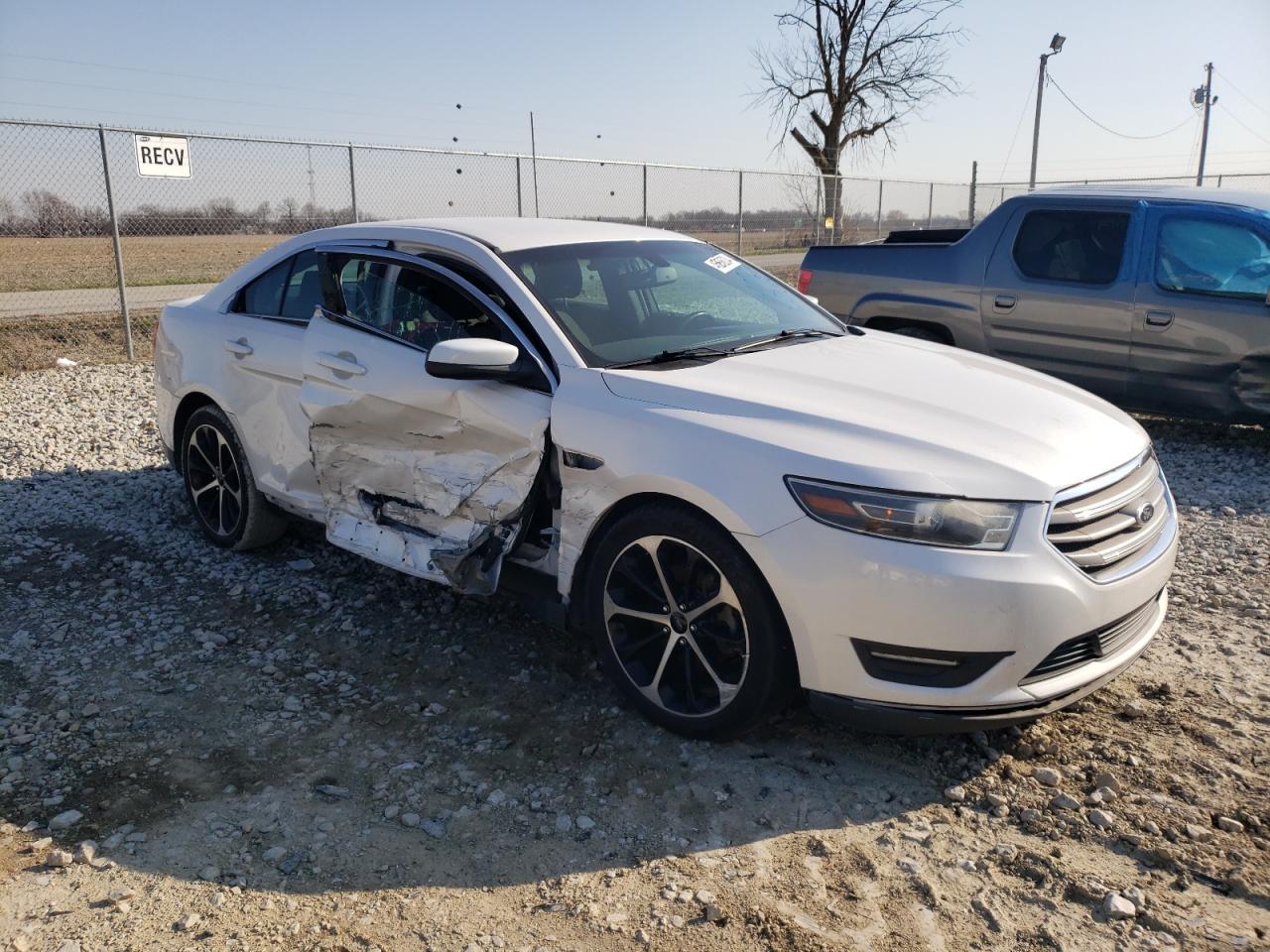 2014 FORD TAURUS SEL - Фото 4