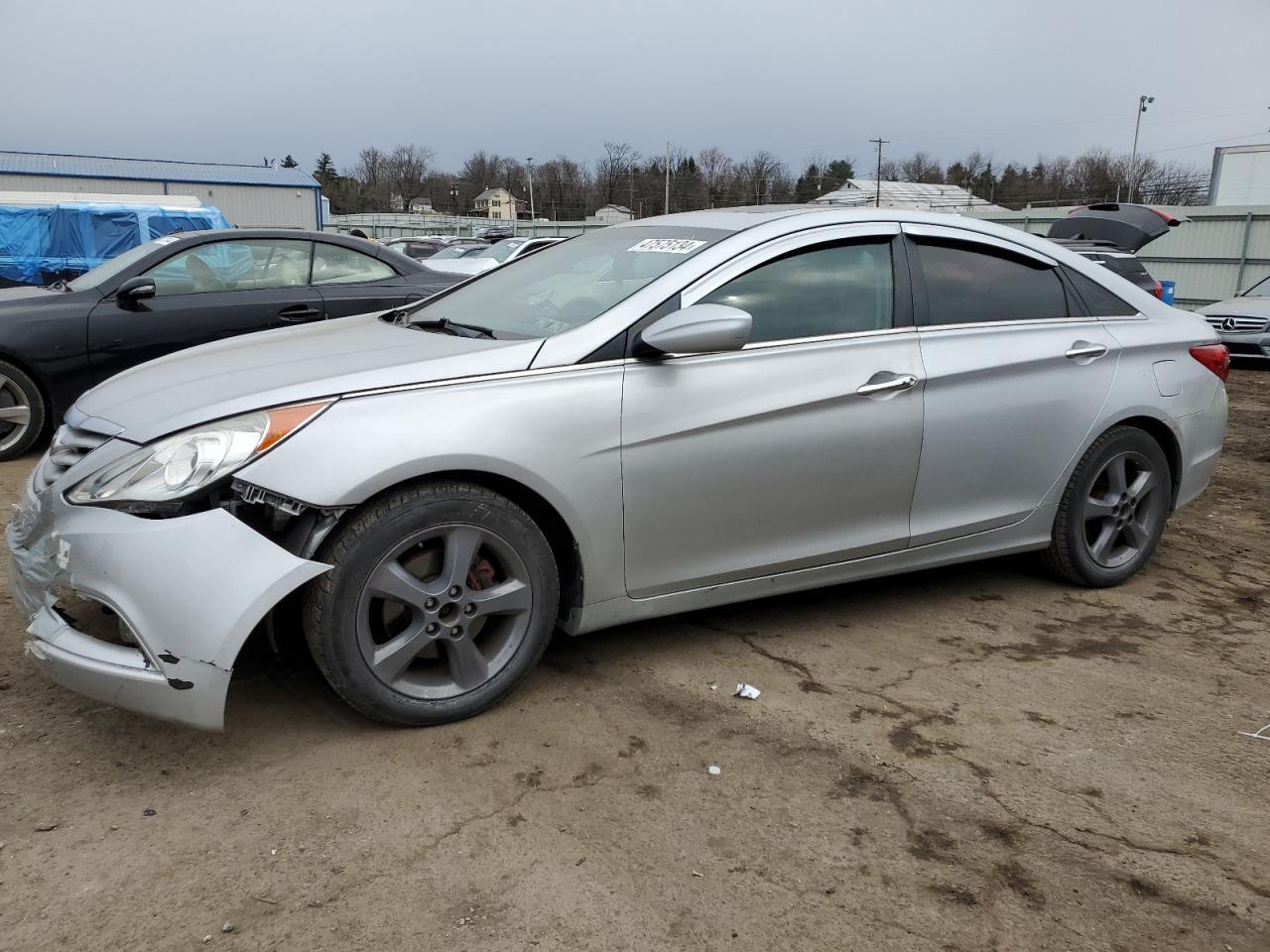 2011 HYUNDAI SONATA SE car image