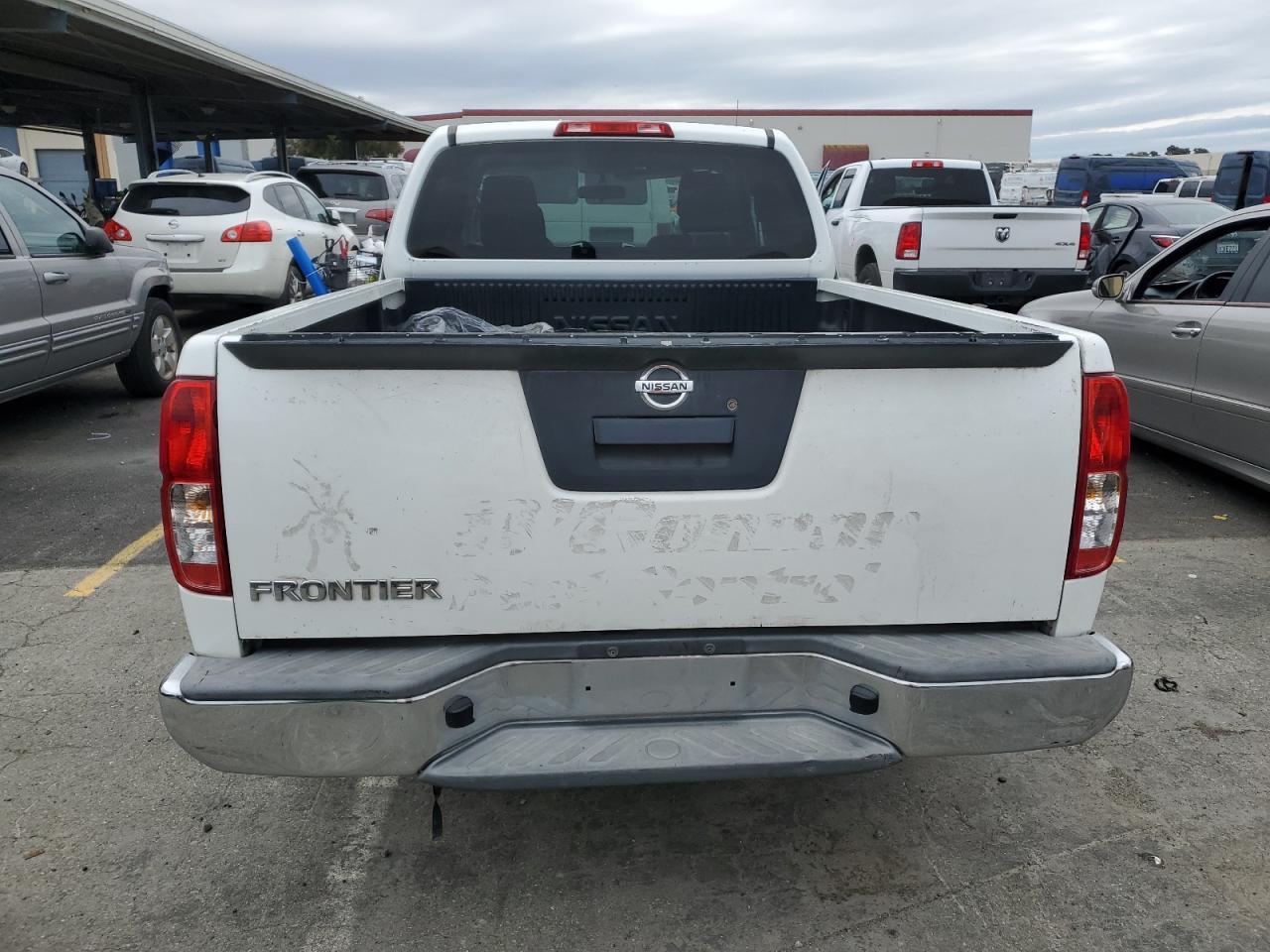 2016 NISSAN FRONTIER S - Фото 6
