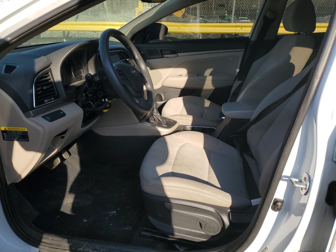 2017 HYUNDAI ELANTRA SE - Image 7